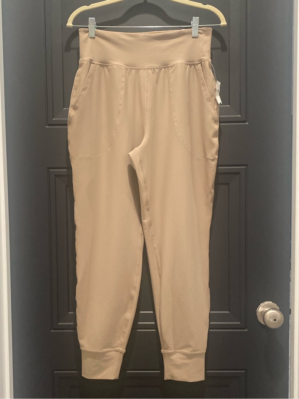 Old Navy Women's Tan Joggers Medium